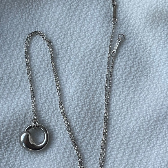 Elsa Peretti 16" Length Necklace Eternal Circle Pendant - Picture 5 of 14